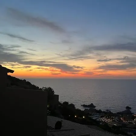 L'incantu, Costa Paradiso, Li Cossi Dom wakacyjny Costa Paradiso