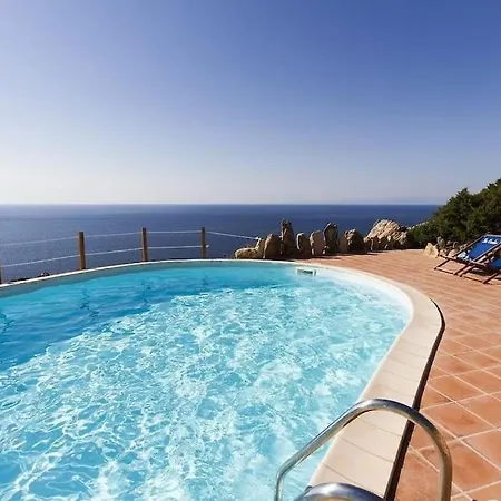 L'incantu, Costa Paradiso, Li Cossi Costa Paradiso