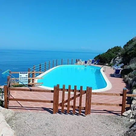 Nyaraló L'incantu, Costa Paradiso, Li Cossi *