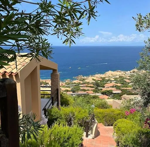 L'incantu, Costa Paradiso, Li Cossi * Costa Paradiso